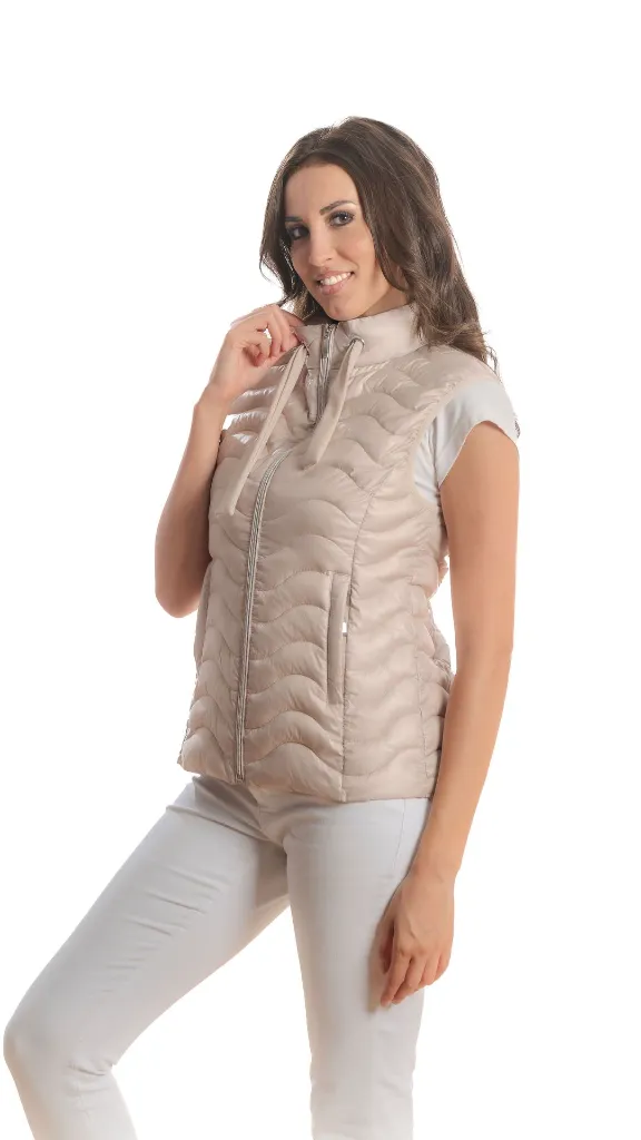 SA017 LORYVEST4.webp